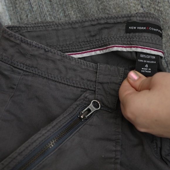 New York & Co Brown Capris - Picture 4 of 4